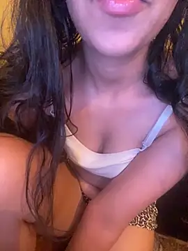 3ashi9aa online show from November 11, 9:45 pm