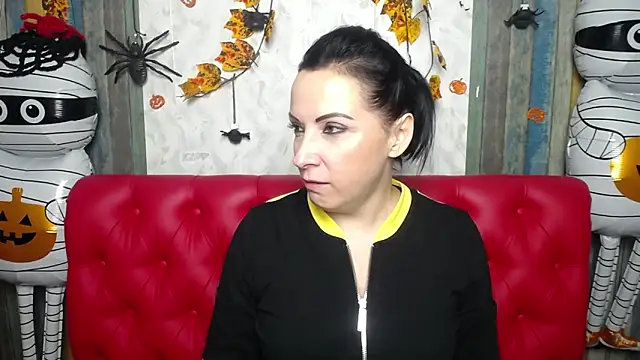 ElizabethSho online show from November 15, 6:31 pm