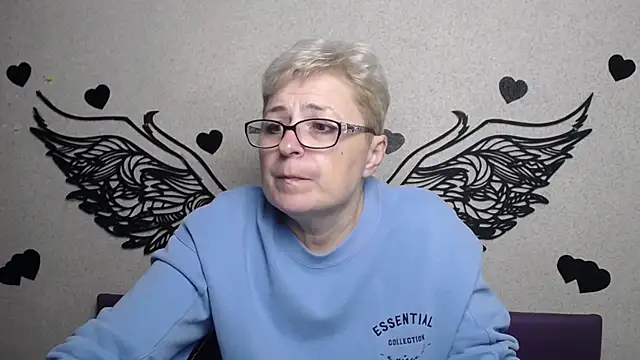 EmiliaGree online show from November 21, 6:54 pm