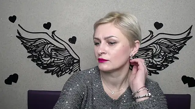 OliviaHorst online show from March 11, 6:17 am