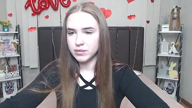 LauraHlot online show from March 25, 7:33 am