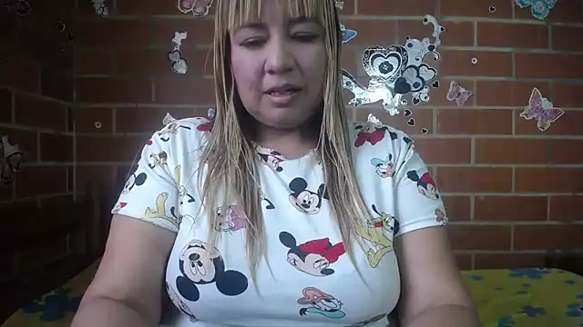 Snapshot of jones-scarlet chatting on October 21, 2:21 pm jones-scarlet online show from October 21, 2:21 pm