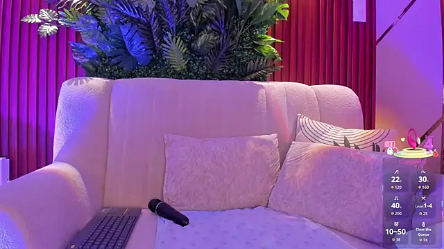 foxxxmegan online show from November 12, 6:28 pm