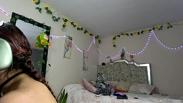 Tomoe b online show from January 10, 9:14 am