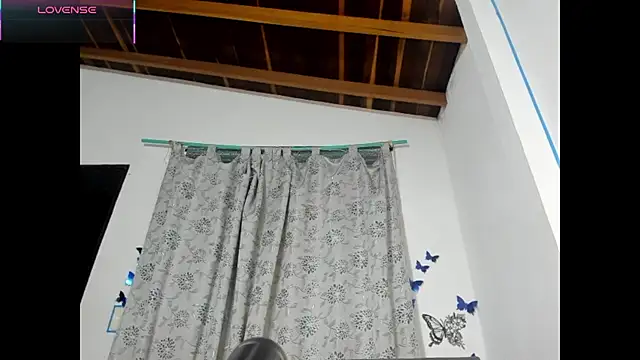 Laila Laly online show from April 22, 3:42 pm