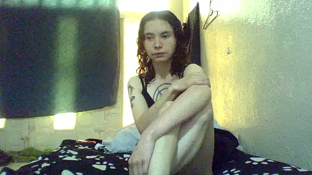 CELEna098rs707 online show from February 13, 6:42 pm