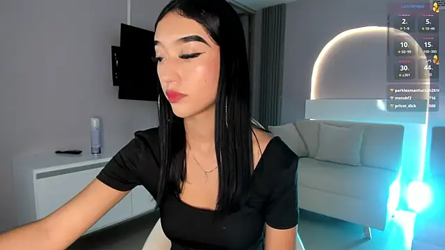 millieskinny  online show from October 12, 5:43 am