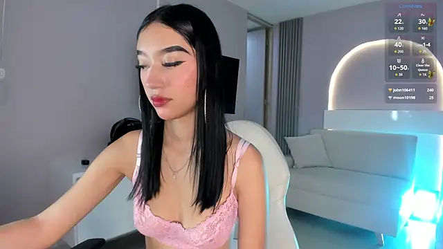 millieskinny  online show from October 17, 11:41 pm