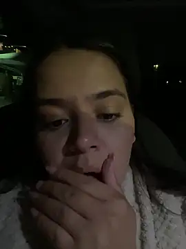 rebeccaareys online show from April 8, 11:40 pm