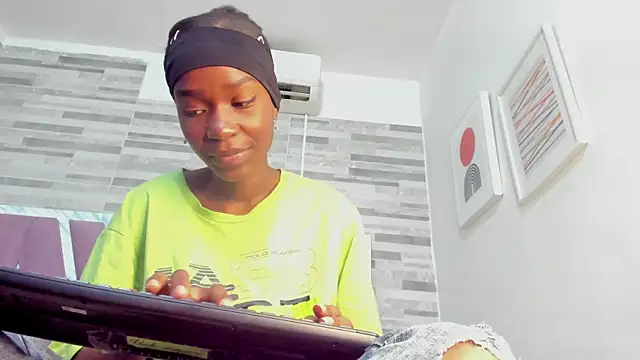 ebony march online show from October 29, 6:43 pm