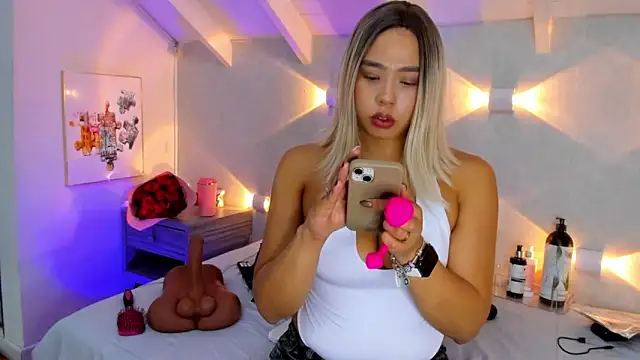 Martina Miiller online show from April 10, 12:55 pm