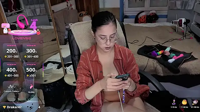 LisandreLaVenale online show from December 16, 10:26 pm