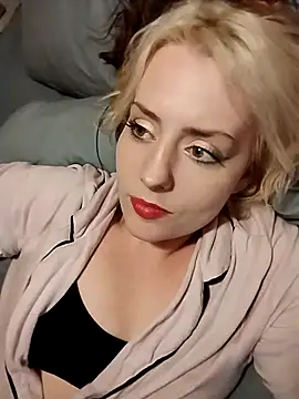 SkarlettRose96 online show from January 13, 6:45 pm