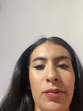 IssabellaLopez online show from June 25, 6:09 pm