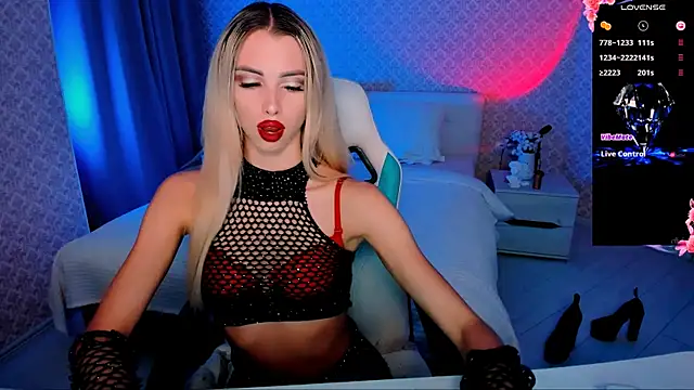 Emilia Klar online show from September 18, 8:02 am