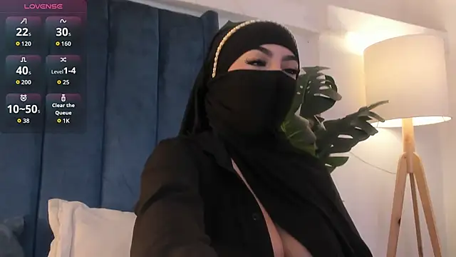 Snapshot of _malih_ chatting on October 21, 1:26 pm malih online show from October 21, 1:26 pm