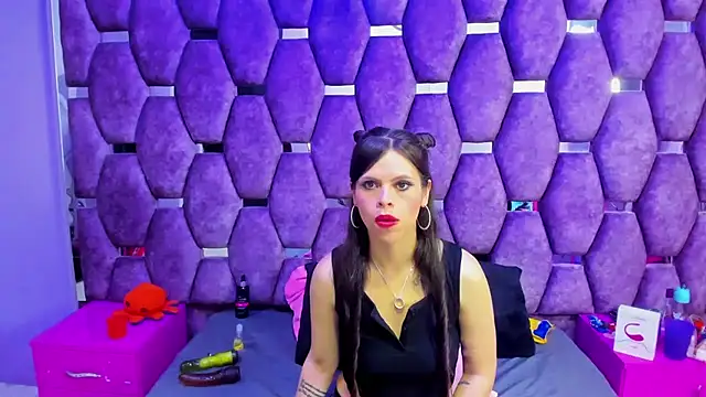Snapshot of Mariana_Benett chatting on September 25, 9:01 pm Mariana Benett online show from September 25, 9:01 pm