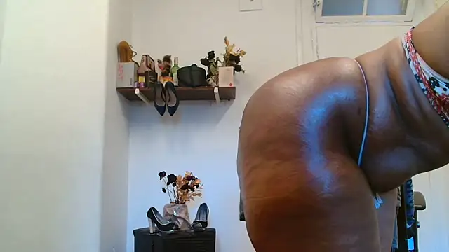 xTALLSEXYBUMx online show from October 22, 4:28 am