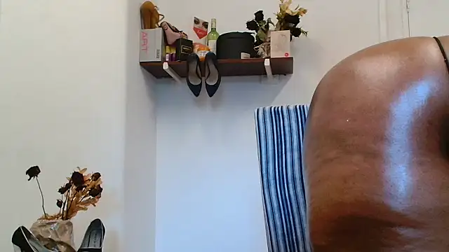 xTALLSEXYBUMx online show from October 14, 5:10 am