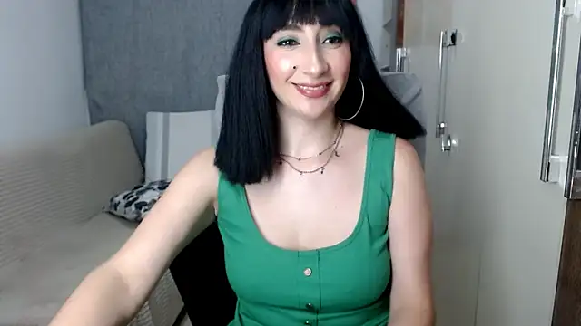 Laura-pervert online show from November 10, 11:55 pm