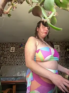 Yanacool007 online show from April 3, 8:23 am