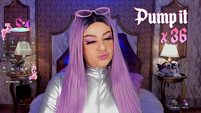 SoffiQueen online show from February 11, 2:18 pm