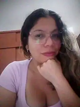 Carliina Soussa online show from February 10, 1:41 am