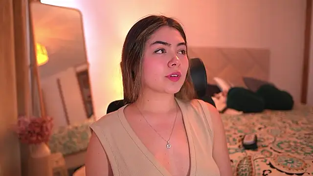 Lau Bee online show from March 12, 7:05 pm