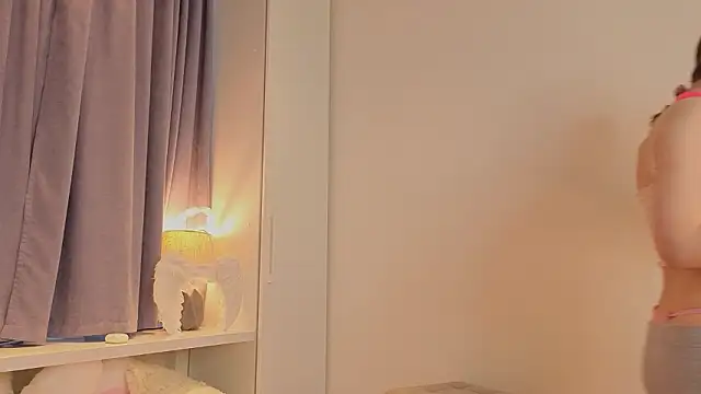 elfinvibes online show from February 2, 6:12 am