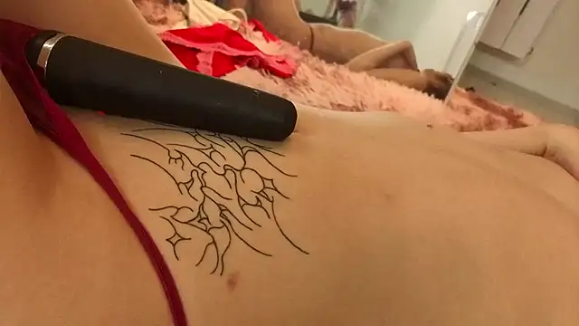 elfinvibes online show from March 3, 7:25 am