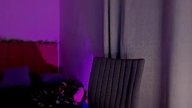 Charlee pink online show from February 21, 11:05 pm