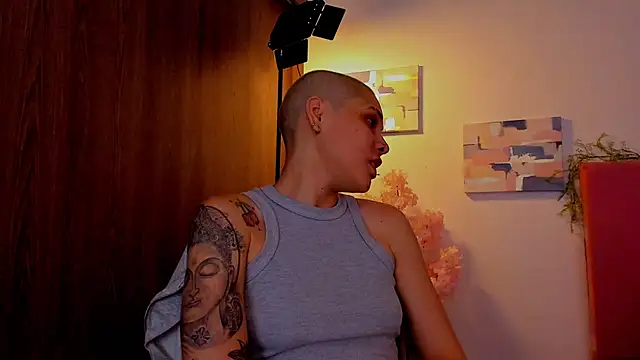 Charlee pink online show from March 14, 4:46 am