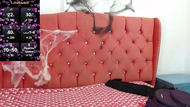Snapshot of lily_jamesx chatting on October 20, 4:21 pm lily jamesx online show from October 20, 4:21 pm