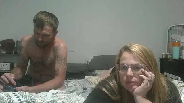 MrandMrsPooks online show from April 22, 4:42 am