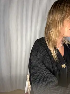 Milla  one online show from November 7, 2:33 pm