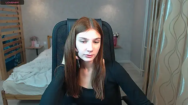 AnaHoney online show from October 6, 7:03 am