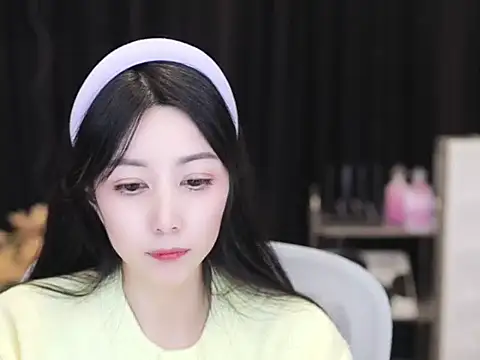 Nuyoah-77 online show from November 5, 4:34 pm