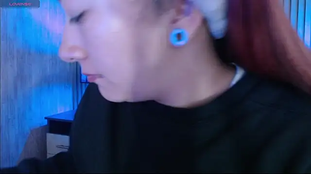 Mia Rinn online show from November 21, 1:46 pm