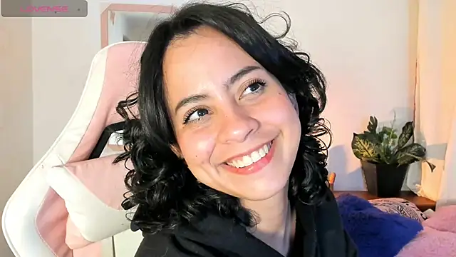 adriannyp 1 online show from October 31, 2:46 am