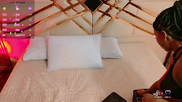 petitelittleebony online show from September 26, 2:53 am