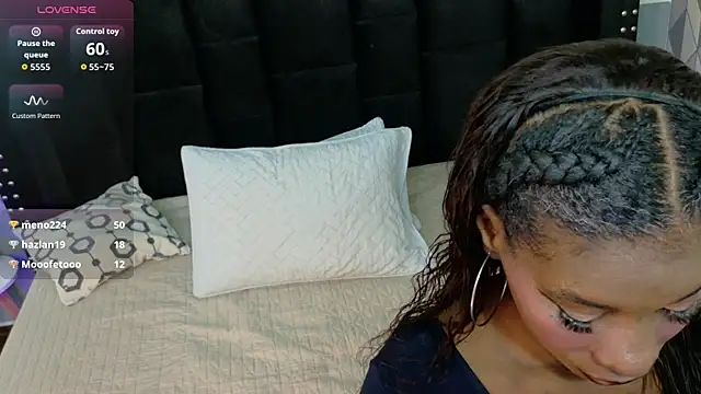 petitelittleebony online show from October 23, 3:01 am