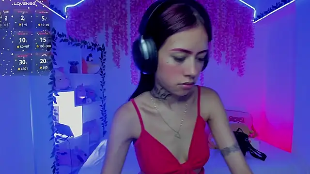 cat kitty18  online show from July 14, 6:23 pm