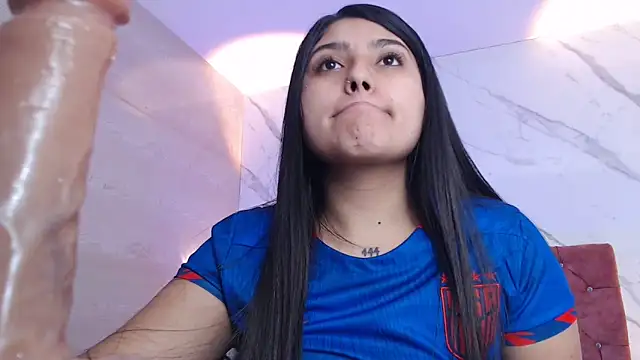 SarahStones online show from April 18, 7:55 am