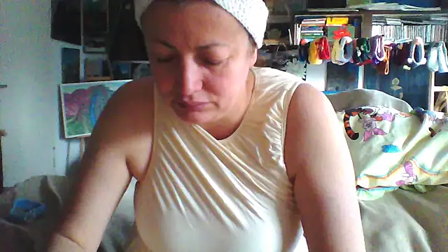 MariaAnaSunshine online show from December 20, 8:40 am