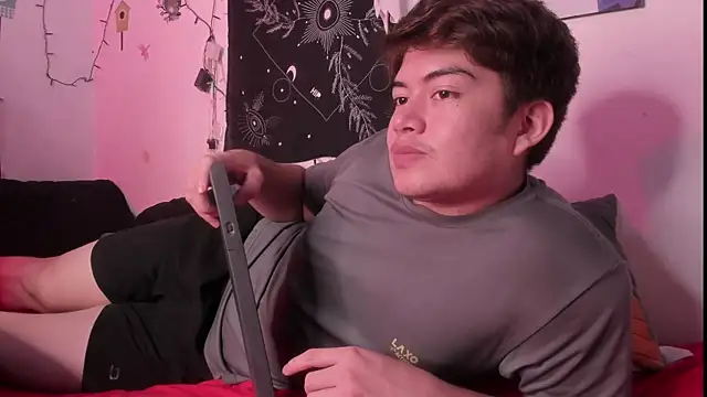 hothoneychile online show from November 3, 3:21 am