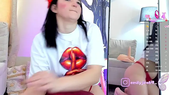  EmilyJireh  online show from March 30, 4:39 pm