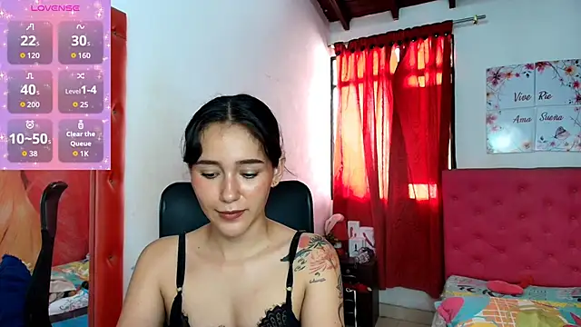 miley blue  online show from October 30, 7:37 pm