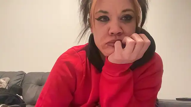 RavenRayyy online show from November 11, 6:42 am