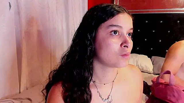 JustiinJazmin online show from January 17, 6:59 pm