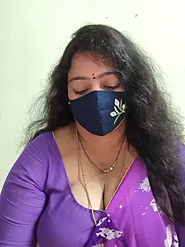 neelu-hoty online show from September 20, 4:16 pm